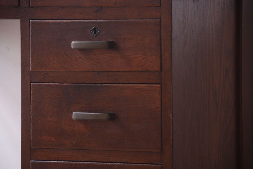 アンティーク家具　古い木製のシンプルなアンティーク片袖机