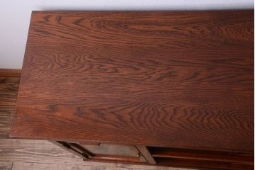 アンティーク家具　ナラ材天板のリメイク品　アンティークのカウンターテーブル(収納棚・戸棚)