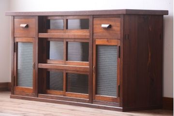 アンティーク家具　ナラ材天板のリメイク品　アンティークのカウンターテーブル(収納棚・戸棚)