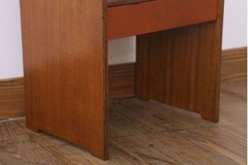 レトロ家具　昭和レトロ　小ぶりなサイドテーブル(電話台)