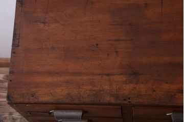 アンティーク家具　ネームプレート付き!縦型14杯引き出し(ドロワー)