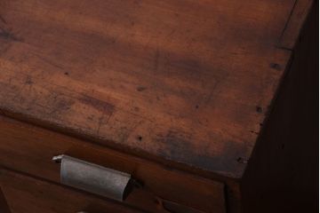 アンティーク家具　ネームプレート付き!縦型14杯引き出し(ドロワー)