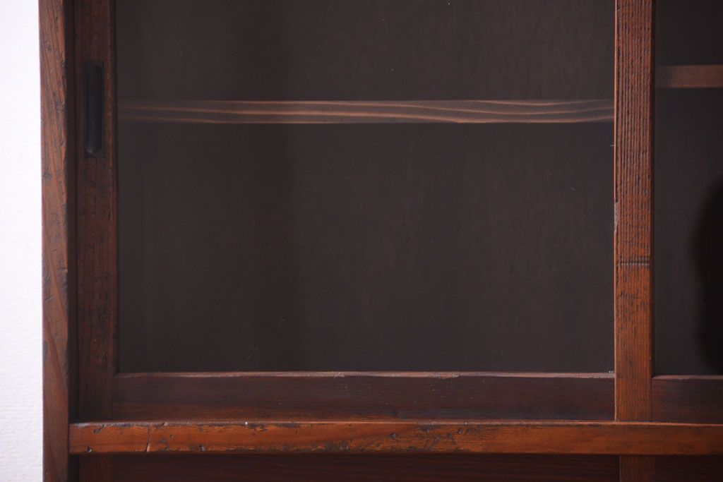 アンティーク家具　結霜ガラス!古い木製のアンティーク収納棚