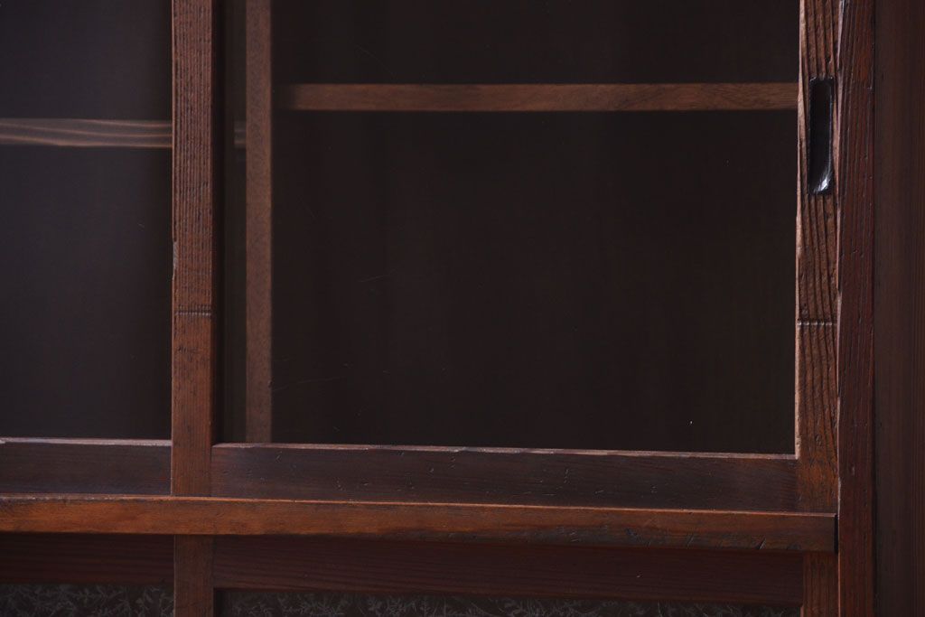 アンティーク家具　結霜ガラス!古い木製のアンティーク収納棚