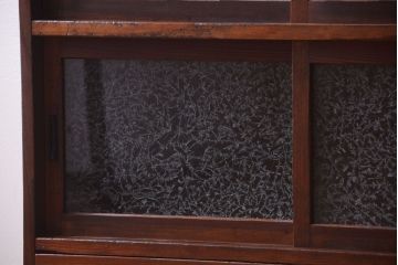 アンティーク家具　結霜ガラス!古い木製のアンティーク収納棚