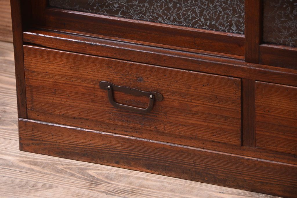 アンティーク家具　結霜ガラス!古い木製のアンティーク収納棚