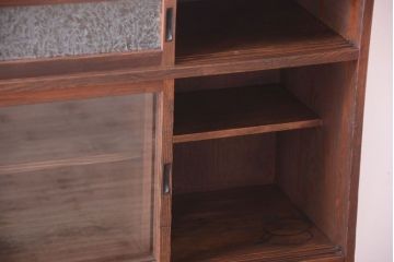 アンティーク家具　結霜ガラス!古い木製のアンティーク収納棚