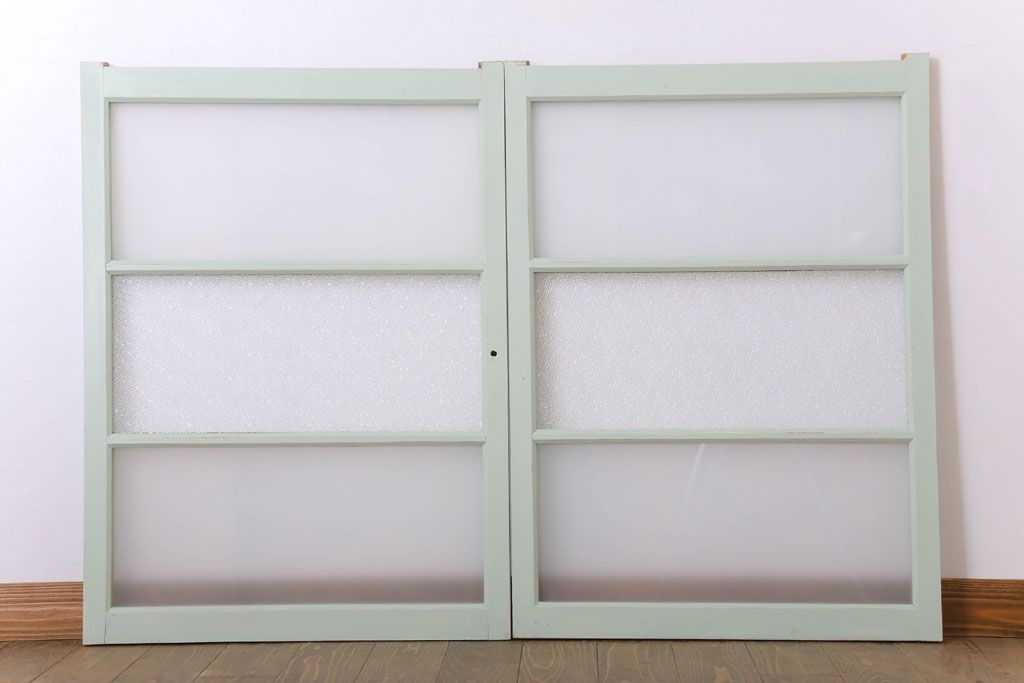 すりガラス・ダイヤガラス入りの引き戸2枚セット(窓)