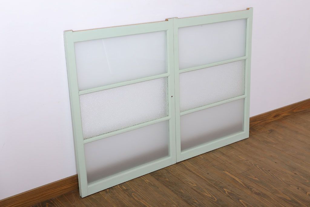 すりガラス・ダイヤガラス入りの引き戸2枚セット(窓)