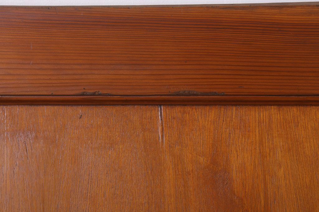 古い木製!シンプルで小ぶりな和製アンティークのドア(扉)