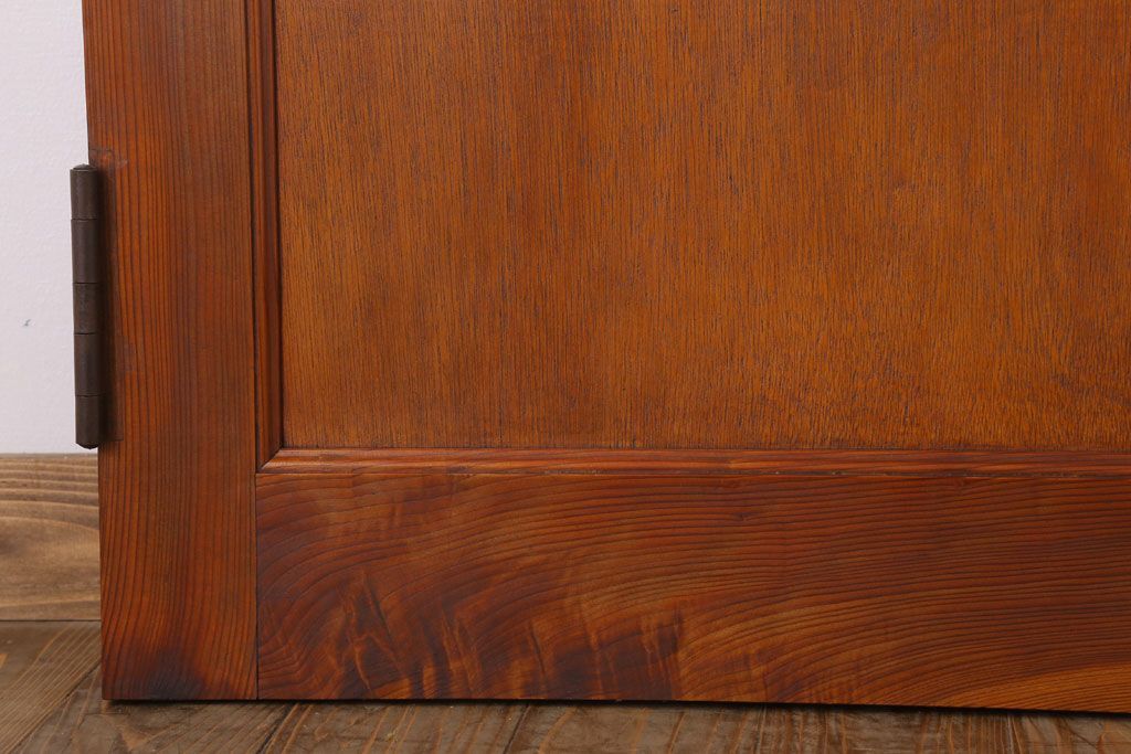 古い木製!シンプルで小ぶりな和製アンティークのドア(扉)