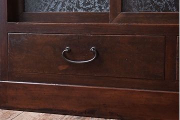 アンティーク家具　結霜ガラス入り!古い木のアンティークローボード