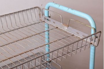 レトロ家具　昭和レトロなキャスターワゴン(陳列棚)