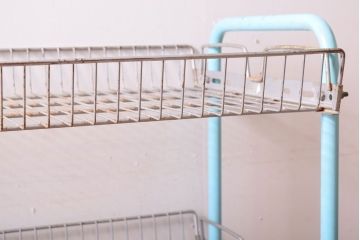 レトロ家具　昭和レトロなキャスターワゴン(陳列棚)