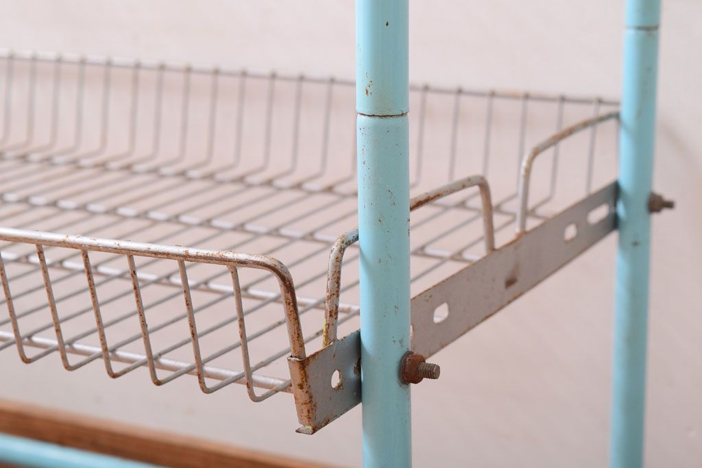 レトロ家具　昭和レトロなキャスターワゴン(陳列棚)