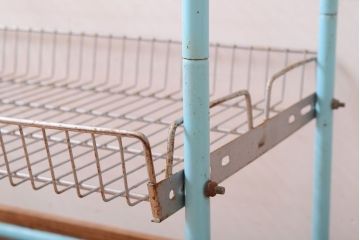 レトロ家具　昭和レトロなキャスターワゴン(陳列棚)