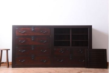 アンティーク家具　欅材と檜材!高級感あふれる和製アンティークの収納箪笥サイドボード(水屋箪笥)