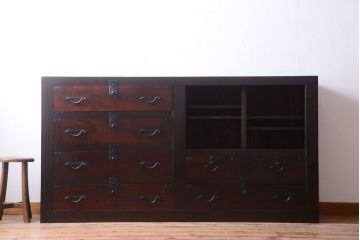 アンティーク家具　欅材と檜材!高級感あふれる和製アンティークの収納箪笥サイドボード(水屋箪笥)