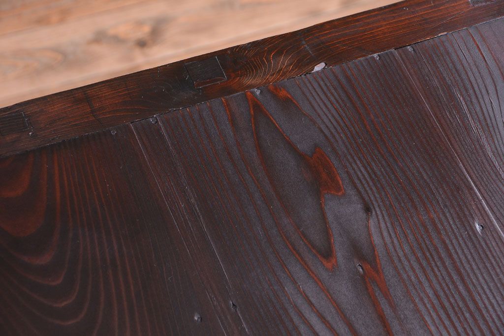 アンティーク家具　欅材と檜材!高級感あふれる和製アンティークの収納箪笥サイドボード(水屋箪笥)