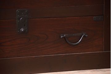 アンティーク家具　欅材と檜材!高級感あふれる和製アンティークの収納箪笥サイドボード(水屋箪笥)