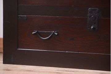 アンティーク家具　欅材と檜材!高級感あふれる和製アンティークの収納箪笥サイドボード(水屋箪笥)