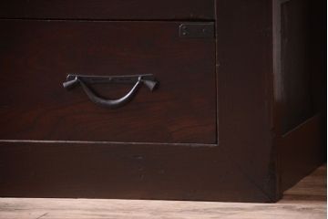 アンティーク家具　欅材と檜材!高級感あふれる和製アンティークの収納箪笥サイドボード(水屋箪笥)