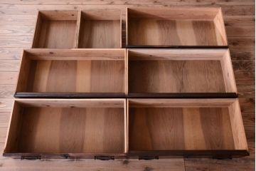 アンティーク家具　欅材と檜材!高級感あふれる和製アンティークの収納箪笥サイドボード(水屋箪笥)