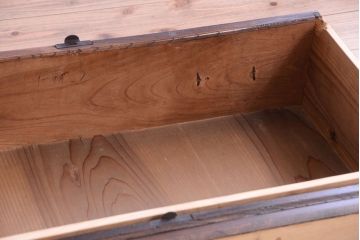 アンティーク家具　欅材と檜材!高級感あふれる和製アンティークの収納箪笥サイドボード(水屋箪笥)