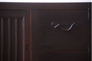 アンティーク家具　古民具・骨董　明治期　和モダンスタイル!収納箪笥ローボード(水屋箪笥、テレビ台、キャビネット、収納棚)(3)