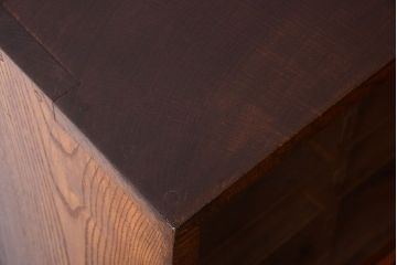アンティーク家具　三方栗材!ネームプレート付きマス目収納戸棚(1)