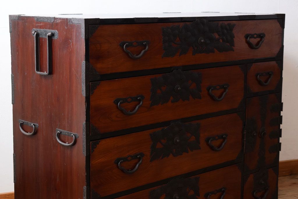 アンティーク家具　前面欅材　古民具・骨董　明治〜大正期のアンティーク最上箪笥