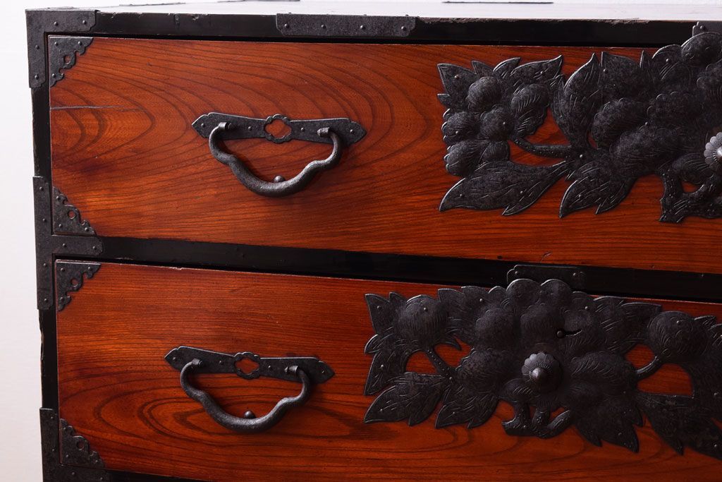 アンティーク家具　前面欅材　古民具・骨董　明治〜大正期のアンティーク最上箪笥