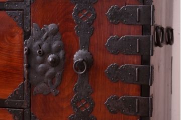 アンティーク家具　前面欅材　古民具・骨董　明治〜大正期のアンティーク最上箪笥