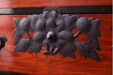 アンティーク家具　前面欅材　古民具・骨董　明治〜大正期のアンティーク最上箪笥