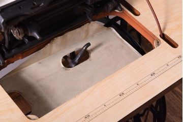 アンティーク雑貨　イギリスアンティーク　ジャンク品　人気の工業用シンガーミシン
