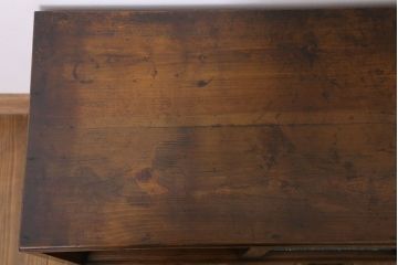 アンティーク家具　ダイヤガラス!シンプルで小振りな和製アンティーク収納棚(戸棚)