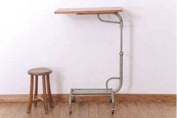  栗材天板リメイク品　人気のキャスター付きサイドテーブル(作業台)(2)