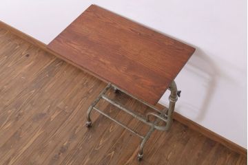 栗材天板リメイク品　人気のキャスター付きサイドテーブル(作業台)(3)