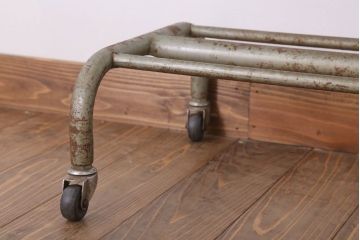 栗材天板リメイク品　人気のキャスター付きサイドテーブル(作業台)(3)