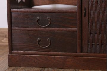 アンティーク家具　縞黒檀材と桑材!貴重な蛇腹扉の和製アンティーク収納棚(戸棚)