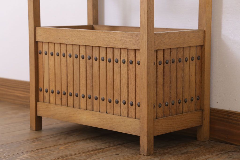 アンティーク雑貨　ビンテージ　ナラ材　古い木製の傘立て