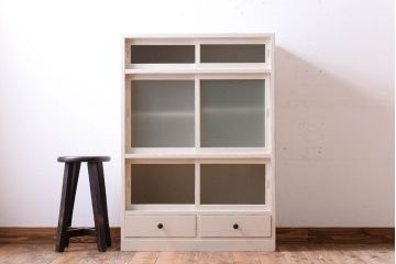 アンティーク家具　アンティークペイント　引き出し付き!気泡・すりガラス入りのおしゃれな戸棚(収納棚)(2)