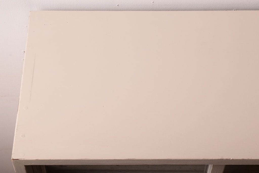 アンティーク家具　アンティークペイント　引き出し付き!気泡・すりガラス入りのおしゃれな戸棚(収納棚)(2)