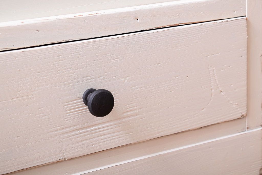 アンティーク家具　アンティークペイント　引き出し付き!気泡・すりガラス入りのおしゃれな戸棚(収納棚)(2)