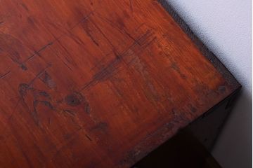 アンティーク家具　明治大正期　前面欅材の小ぶりな重ね仙台箪笥(衣装箪笥)