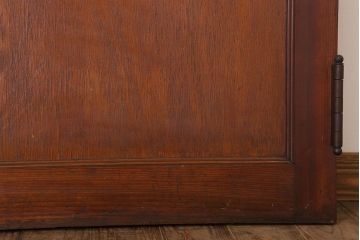 ダイヤガラス入り!シンプルな木製アンティークドア