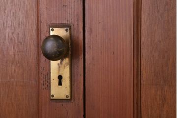 両開き　結霜ガラス入り!シンプルな木製アンティークドア2枚1対