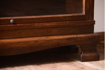 ヴィンテージ家具　イギリスビンテージ　脚付き!オーク材製スタッキングブックケース
