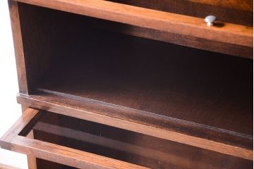 ヴィンテージ家具　イギリスビンテージ　脚付き!オーク材製スタッキングブックケース