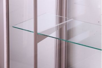 レトロ家具　脚付き　アンティークペイントのレトロなガラスケース(ショーケース)